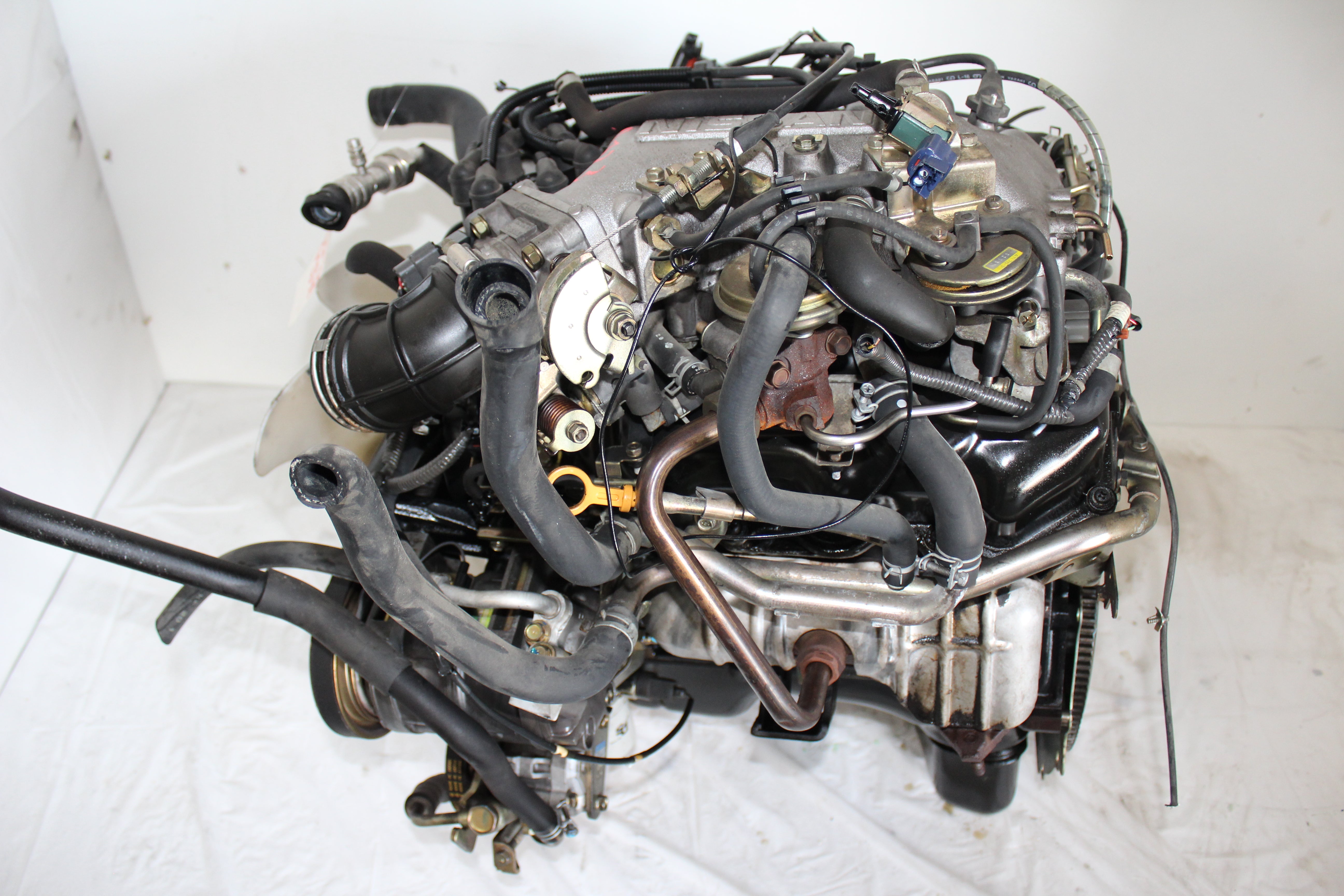 00-04 Nissan Xterra Engine - VG33DE