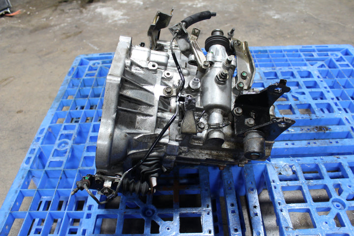 Toyota (00-08 COROLLA / 03-08 MATRIX & VIBE) 1ZZ 5-Speed Manual Trans.