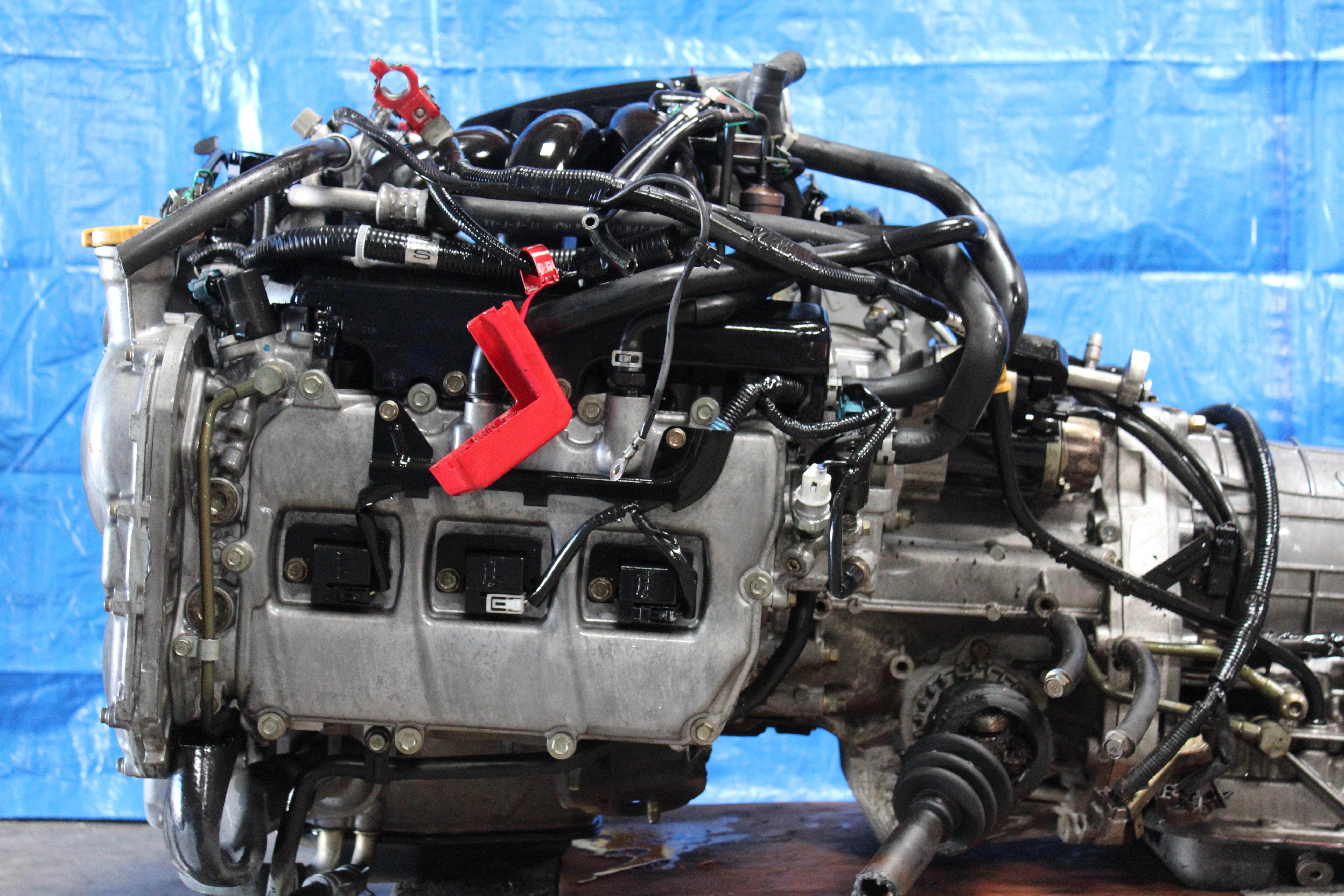 03-09 Subaru Legacy Engine - EZ30 Plastic Intake