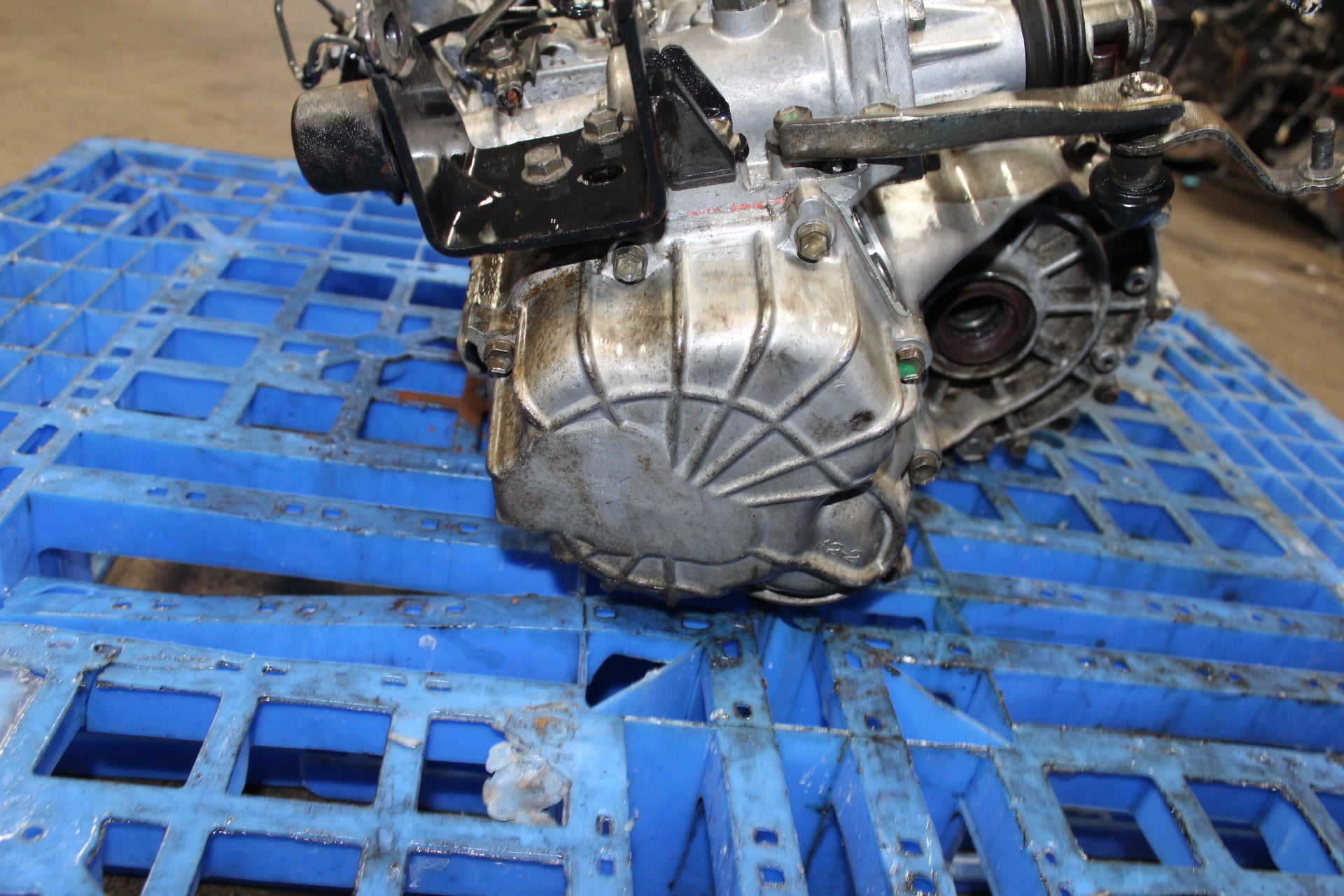 Toyota (00-08 COROLLA / 03-08 MATRIX & VIBE) 1ZZ 5-Speed Manual Trans.