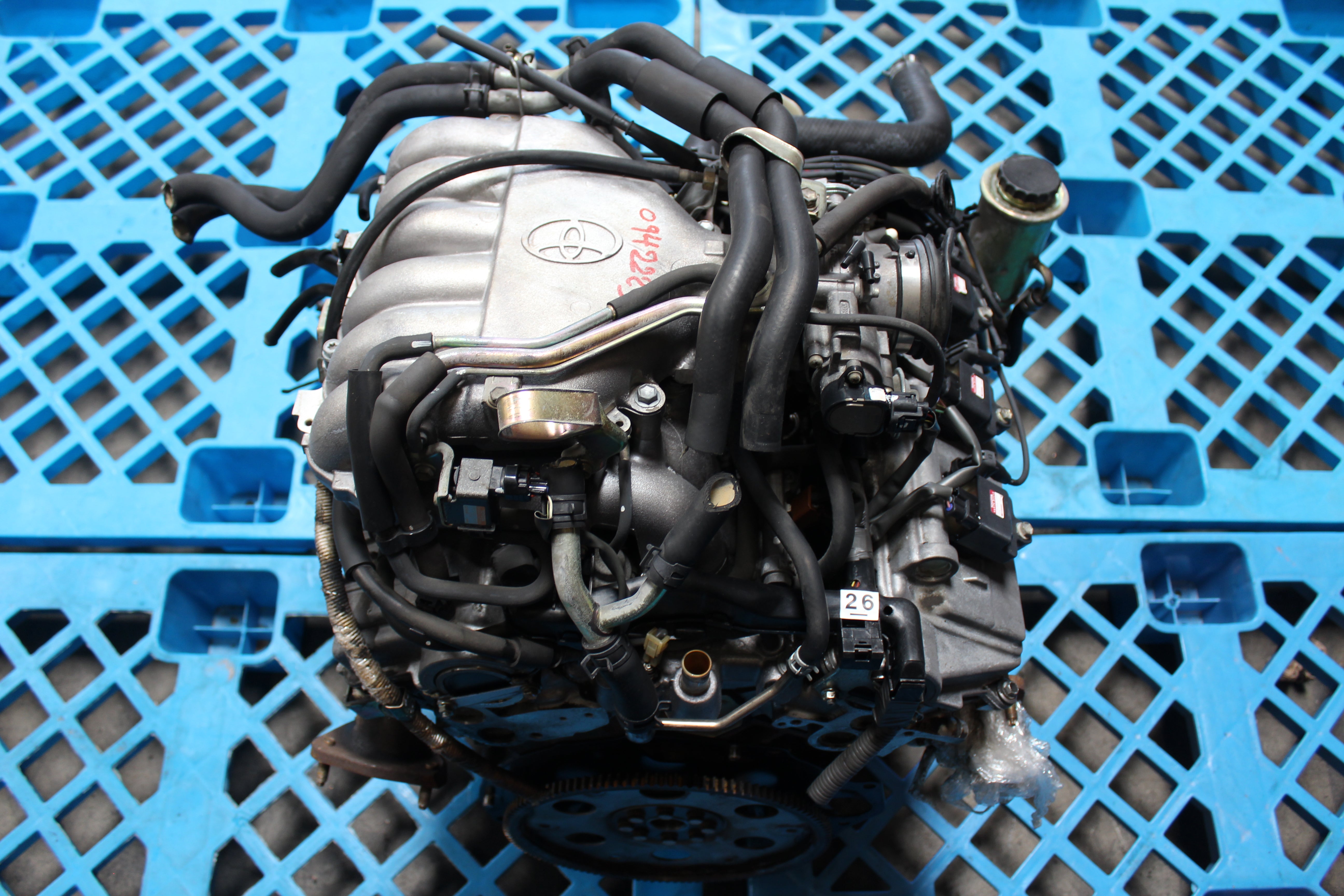 00-04 Toyota Tundra Engine - 5VZ