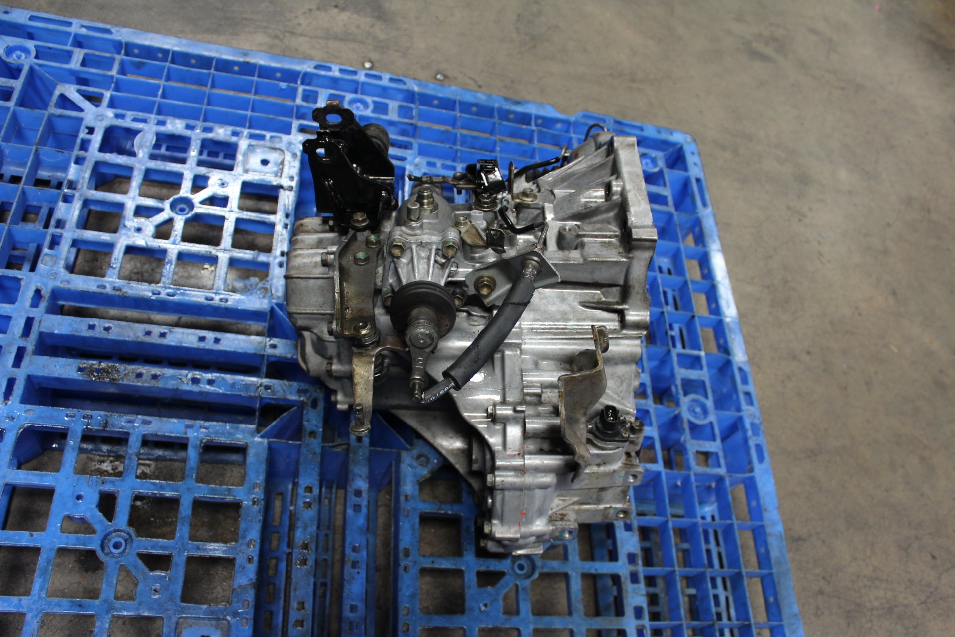 Toyota (00-08 COROLLA / 03-08 MATRIX & VIBE) 1ZZ 5-Speed Manual Trans.