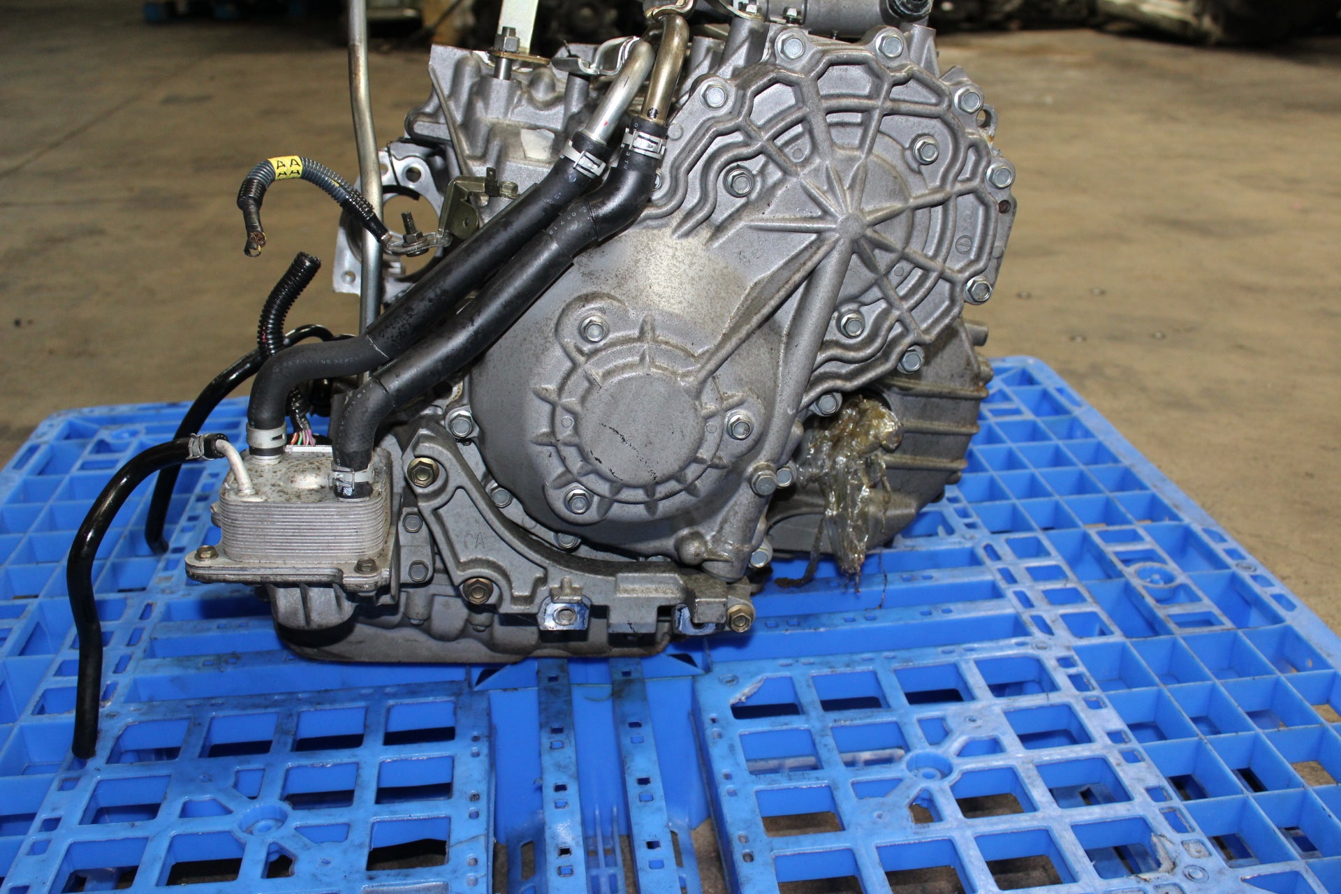 Nissan VQ35DE FWD Transmission