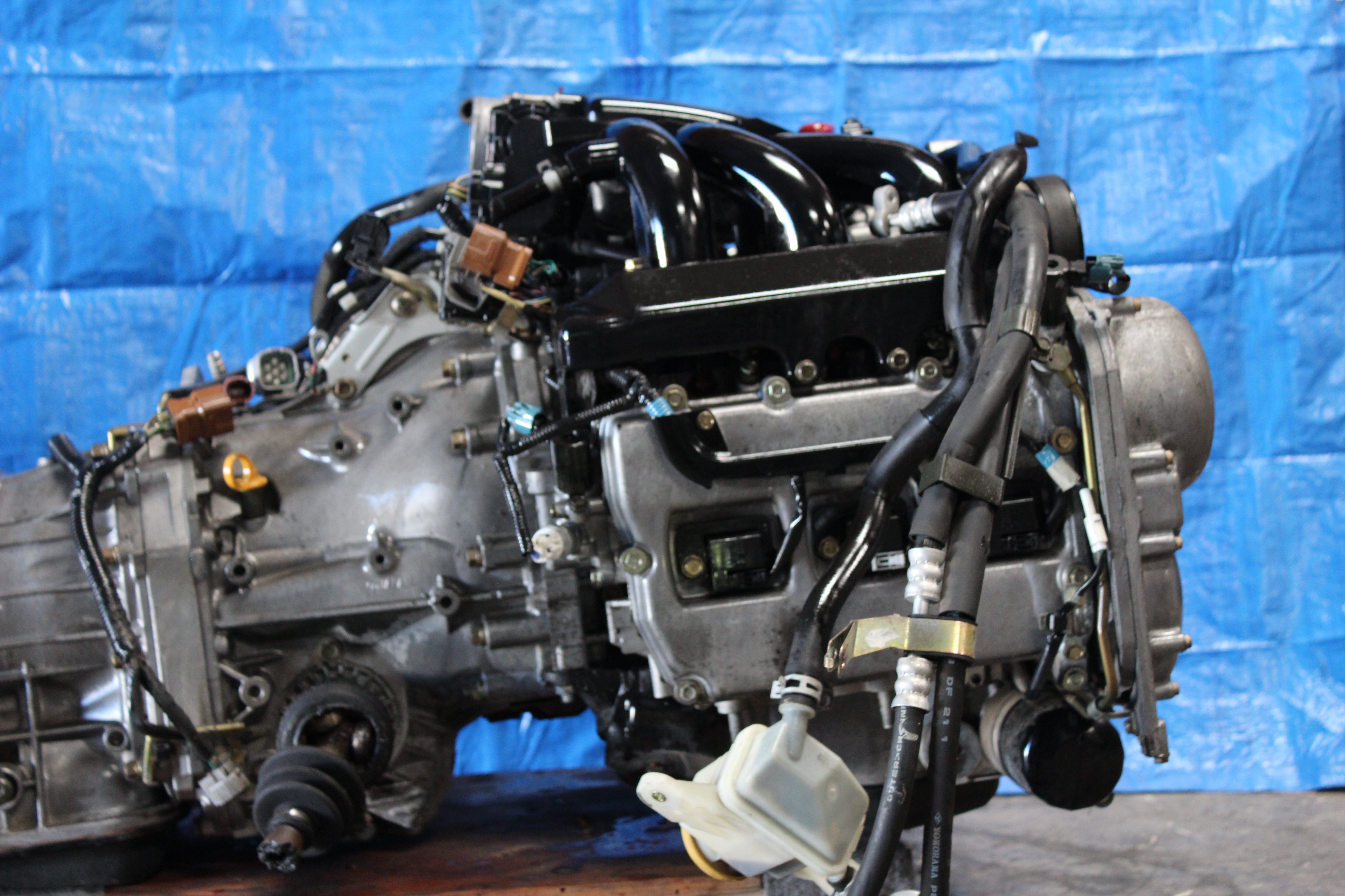 03-09 Subaru Outback Engine - EZ30 Plastic Intake