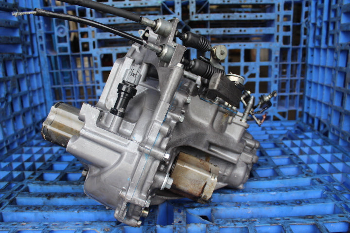 01-05 Honda Civic D17 Manual Trans.
