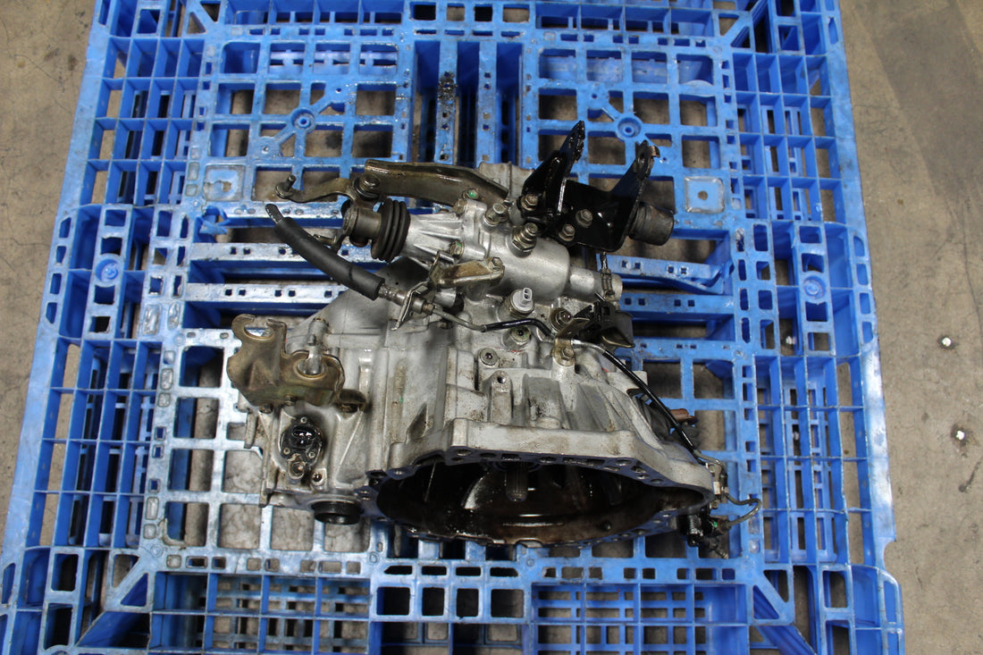Toyota (00-08 COROLLA / 03-08 MATRIX & VIBE) 1ZZ 5-Speed Manual Trans.